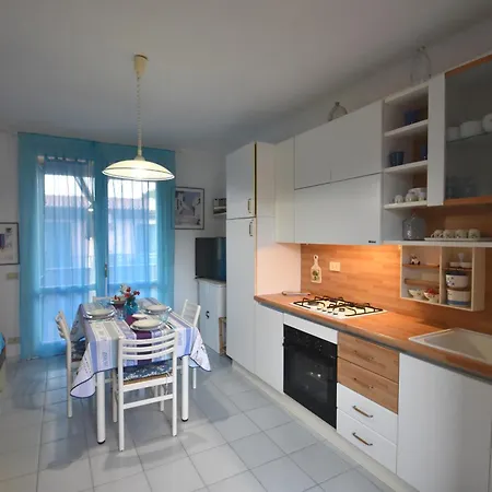 Gelsomino - Clima, Terrazze E Posti Auto Apartment