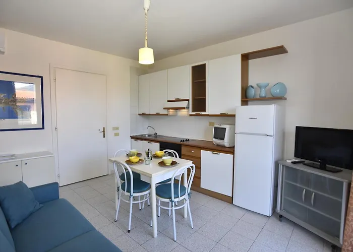 Gelsomino - Clima, Terrazze E Posti Auto Apartman