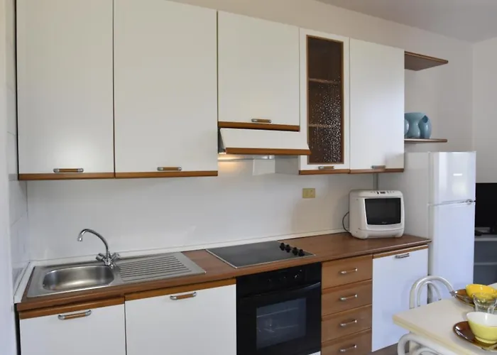 Apartment Gelsomino - Clima, Terrazze E Posti Auto