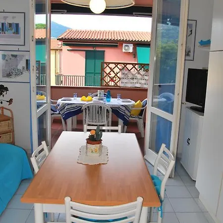 Gelsomino - Clima, Terrazze E Posti Auto Apartment *